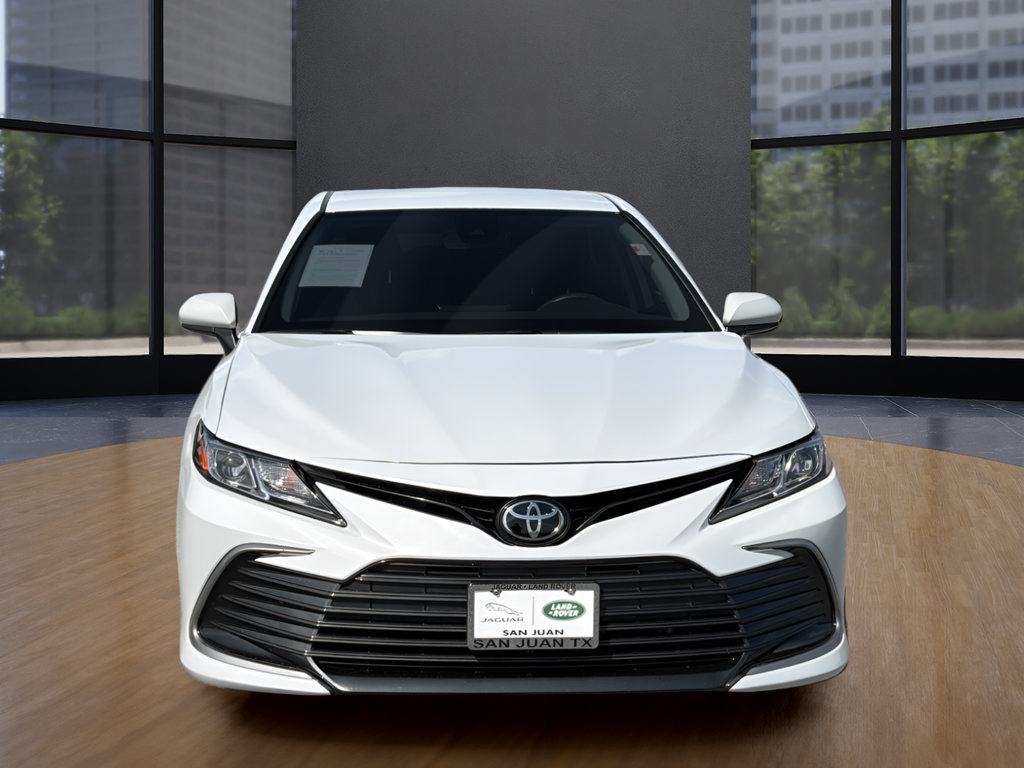 Used 2024 Toyota Camry LE FWD image 11
