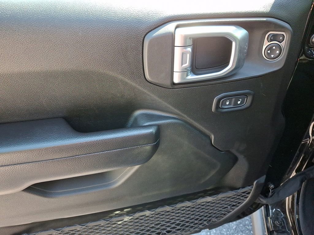 Used 2021 Jeep Wrangler Unlimited Sport AWD/4WD image 15