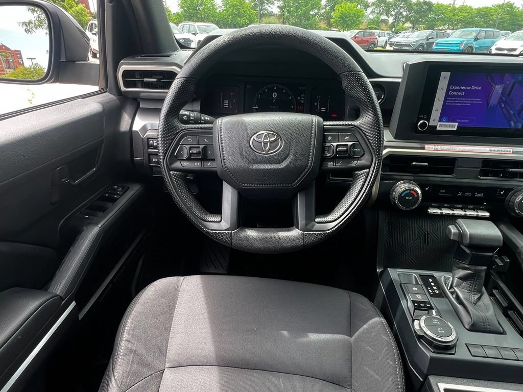 Used 2025 Toyota Tacoma SR5 AWD/4WD image 24