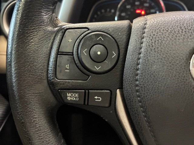 Used 2015 Toyota RAV4 Limited w/ Technology Package image 21