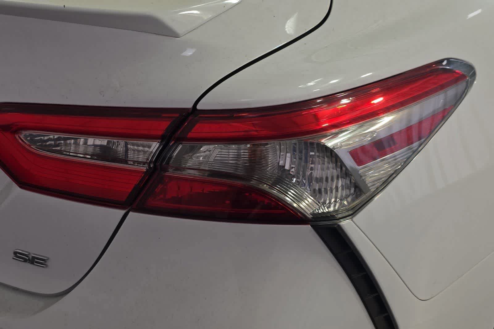 Used 2019 Toyota Camry SE w/ Audio Package FWD image 13