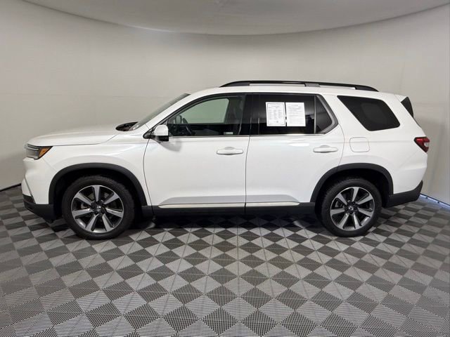Used 2024 Honda Pilot Elite image 3