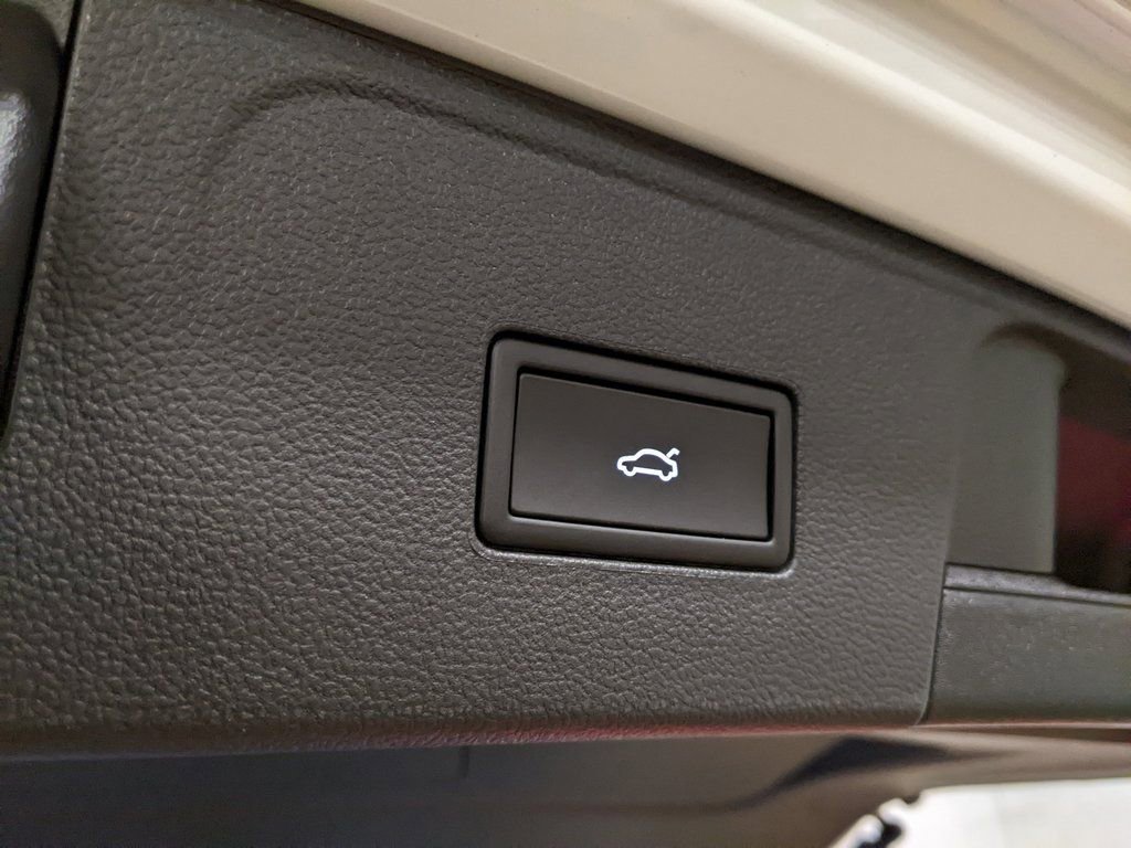 New 2026 Volkswagen Atlas SEL Premium R-Line image 29