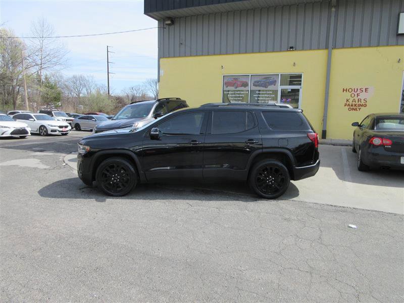 Used 2022 GMC Acadia SLE w/ Driver Convenience Package image 2
