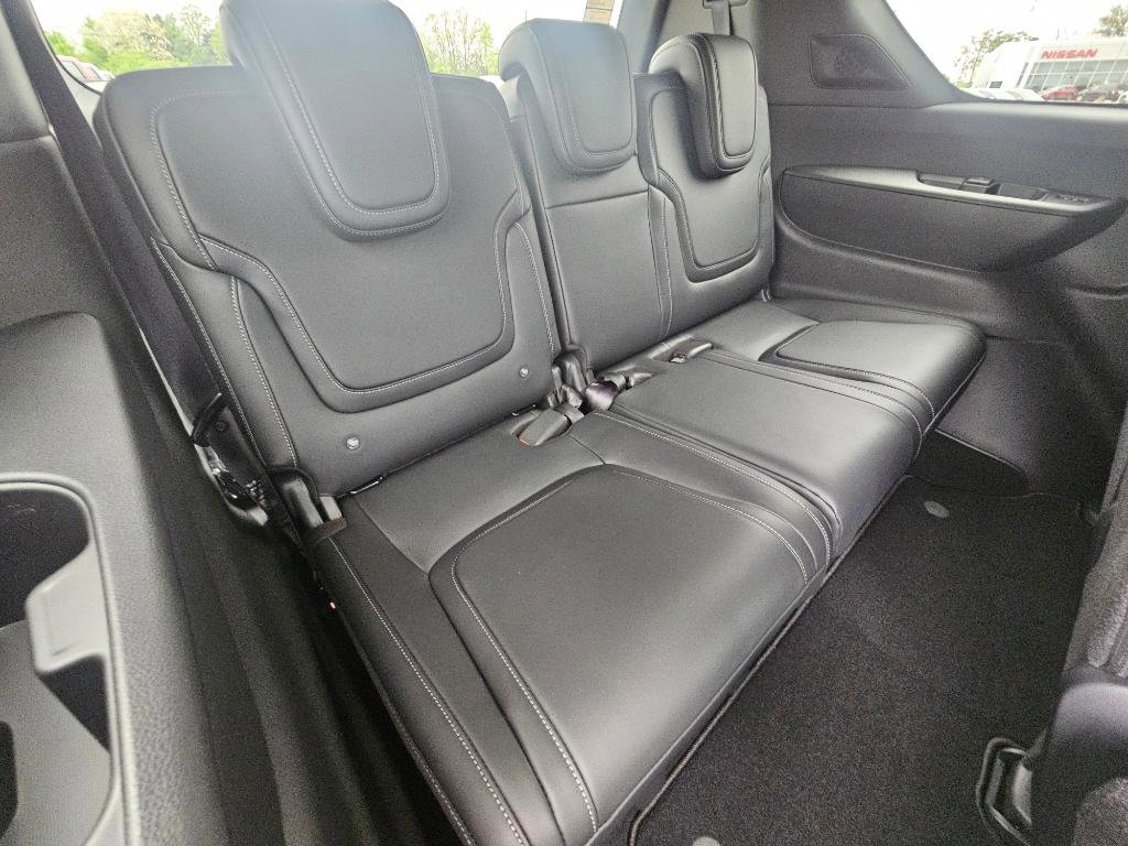 New 2025 Nissan Armada PRO-4X w/ Pro-4X Premium Package image 36