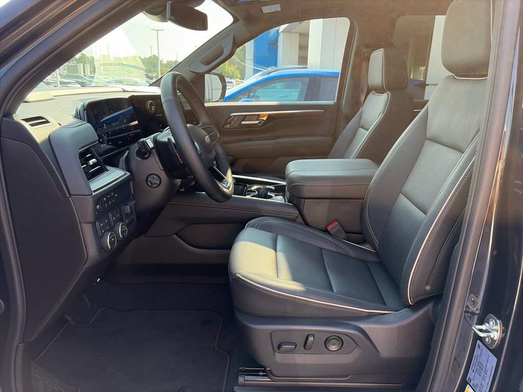 New 2026 Chevrolet Tahoe Premier w/ Sun And Tow Package AWD/4WD image 15