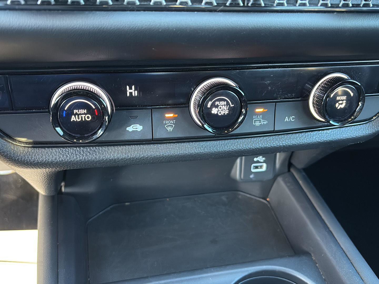 Used 2024 Honda HR-V Sport image 13