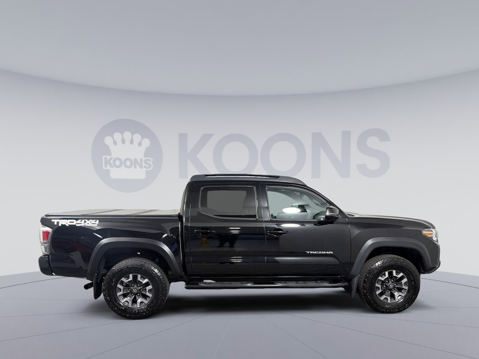 Used 2023 Toyota Tacoma TRD Off-Road image 8