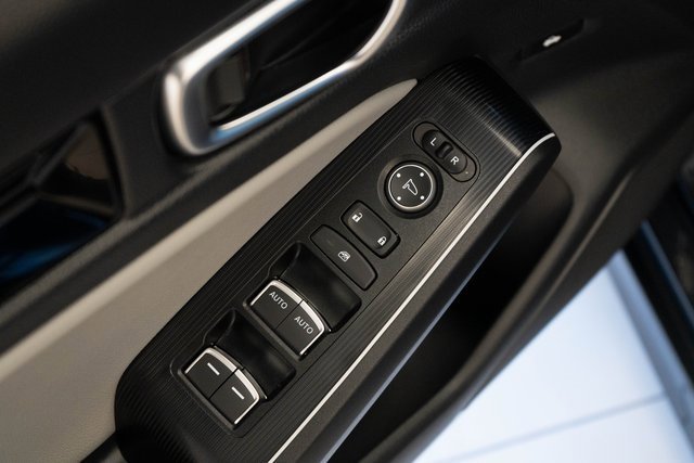 Used 2025 Honda Civic Sport image 14