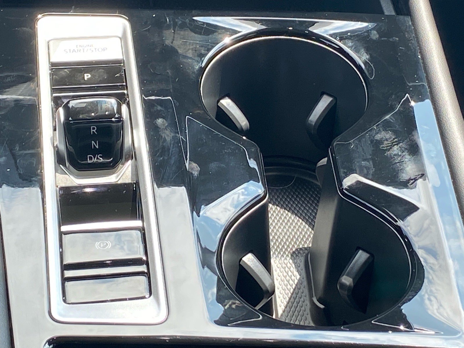 Certified 2026 Volkswagen Atlas SE w/ Panoramic Sunroof Package AWD/4WD image 10