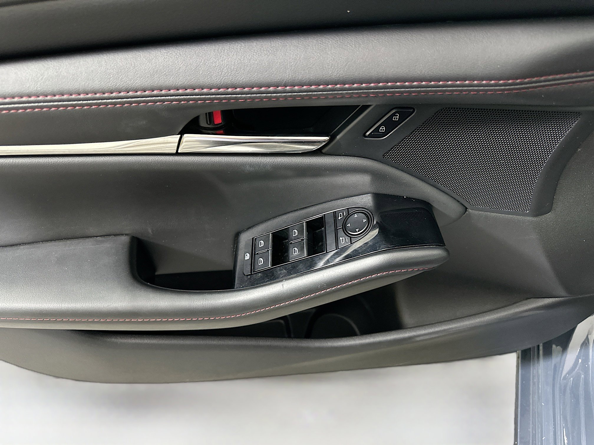 Used 2024 MAZDA MAZDA3 s image 15