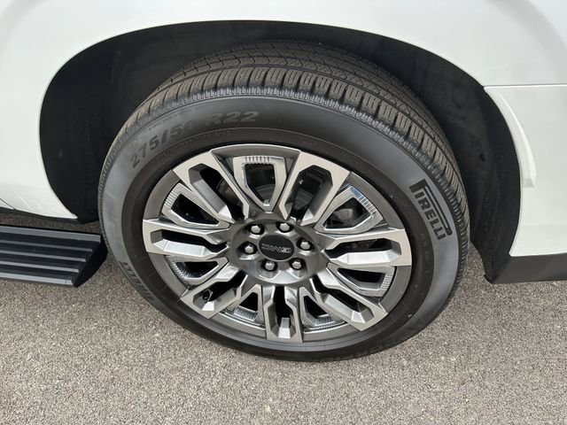 Used 2023 GMC Yukon XL Denali Ultimate image 8