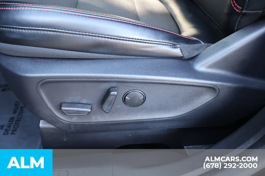 Used 2025 Ford Escape ST-Line AWD/4WD image 12