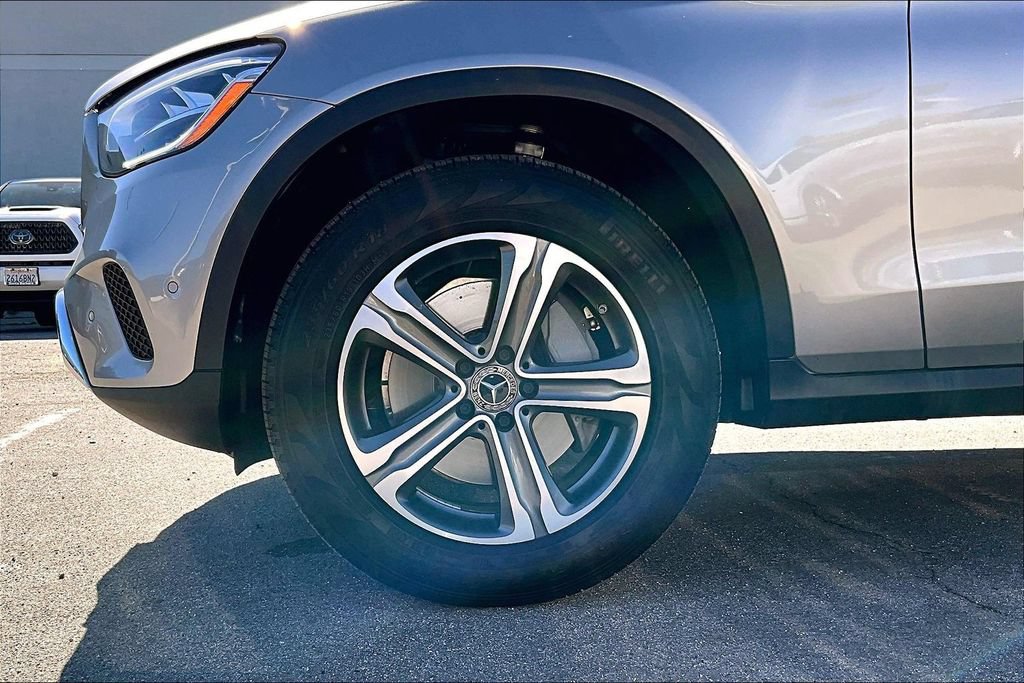 Used 2021 Mercedes-Benz GLC 300 image 34