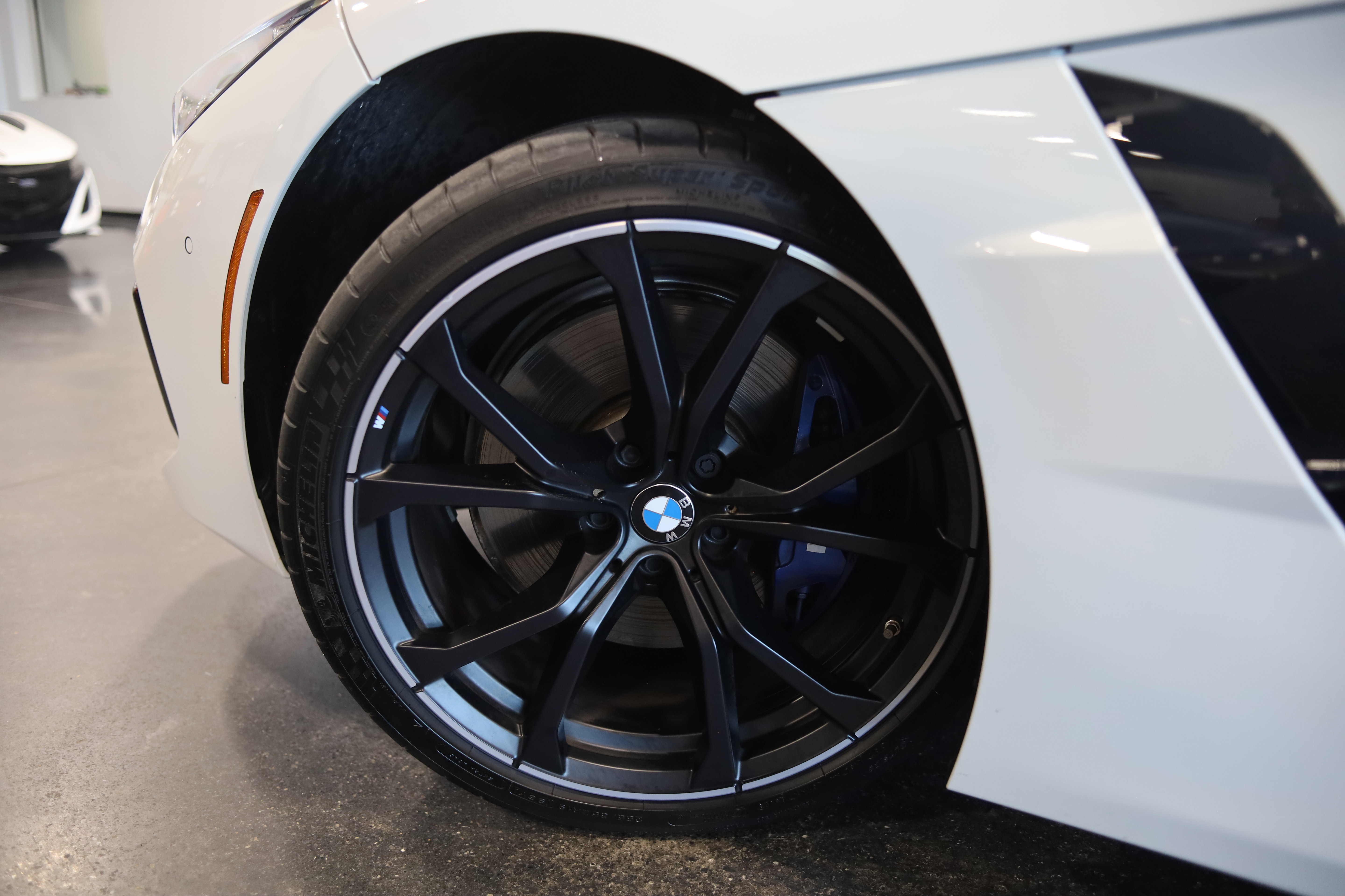 Used 2024 BMW Z4 M40i w/ Premium Package RWD image 13