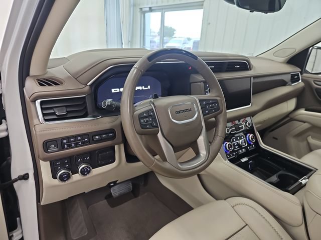 Used 2024 GMC Yukon Denali w/ Advanced Technology Package AWD/4WD image 40