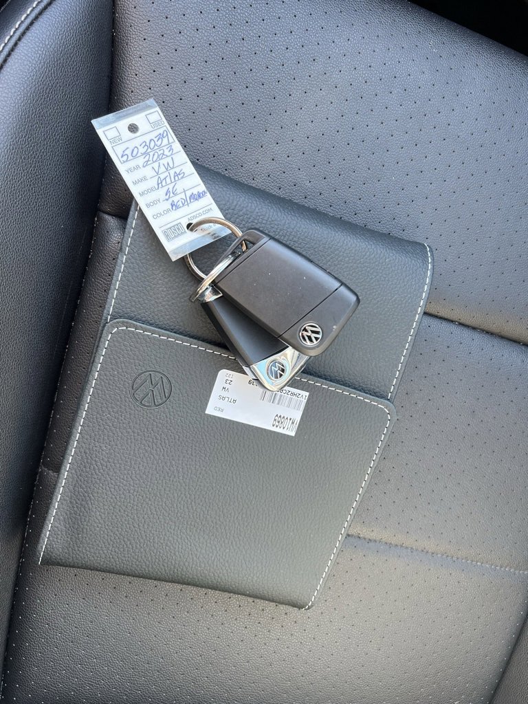 Used 2023 Volkswagen Atlas SE image 17