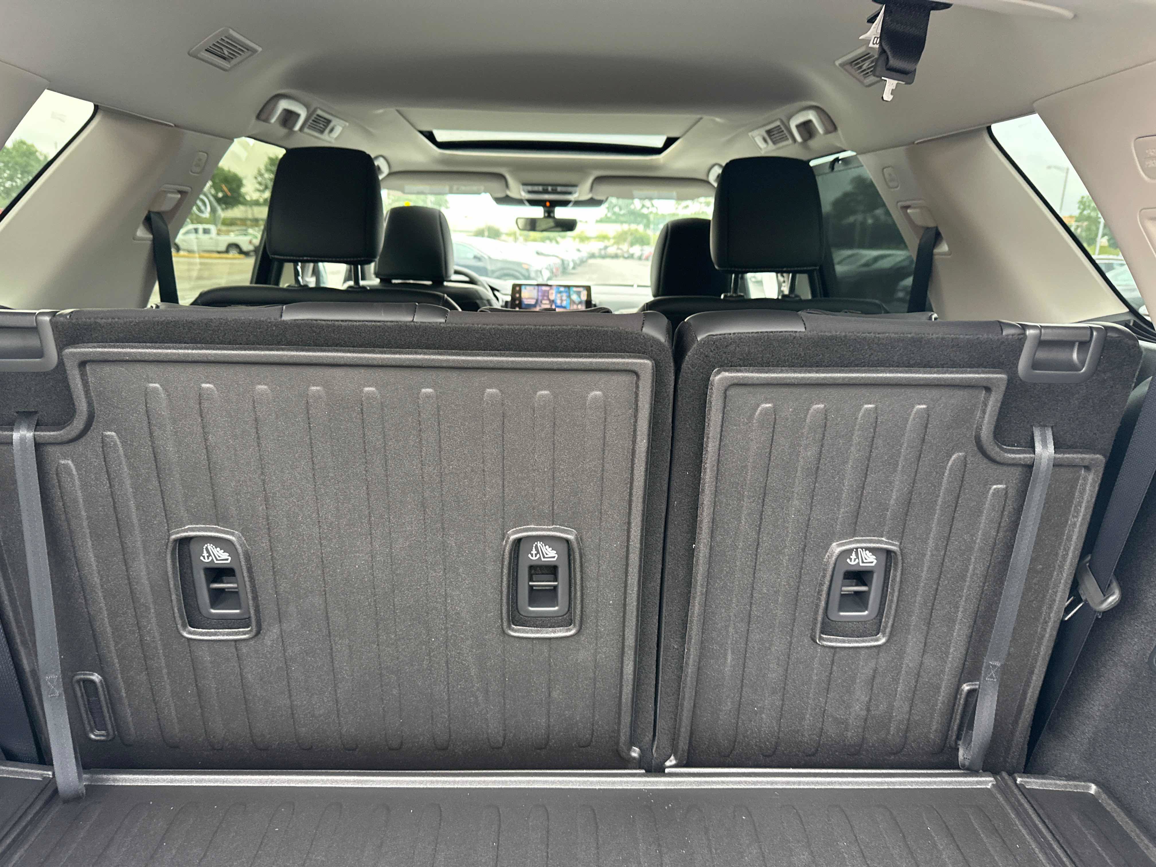 New 2026 Nissan Pathfinder Platinum AWD/4WD image 16