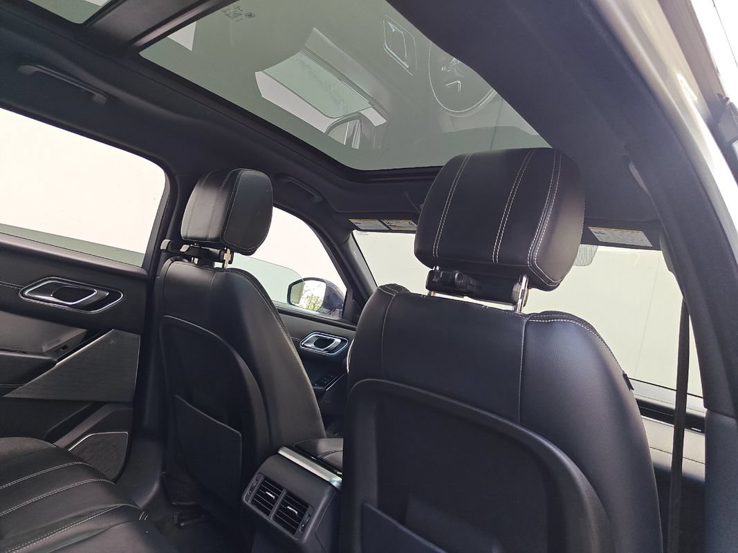 Used 2018 Land Rover Range Rover Velar R-Dynamic SE AWD/4WD image 33