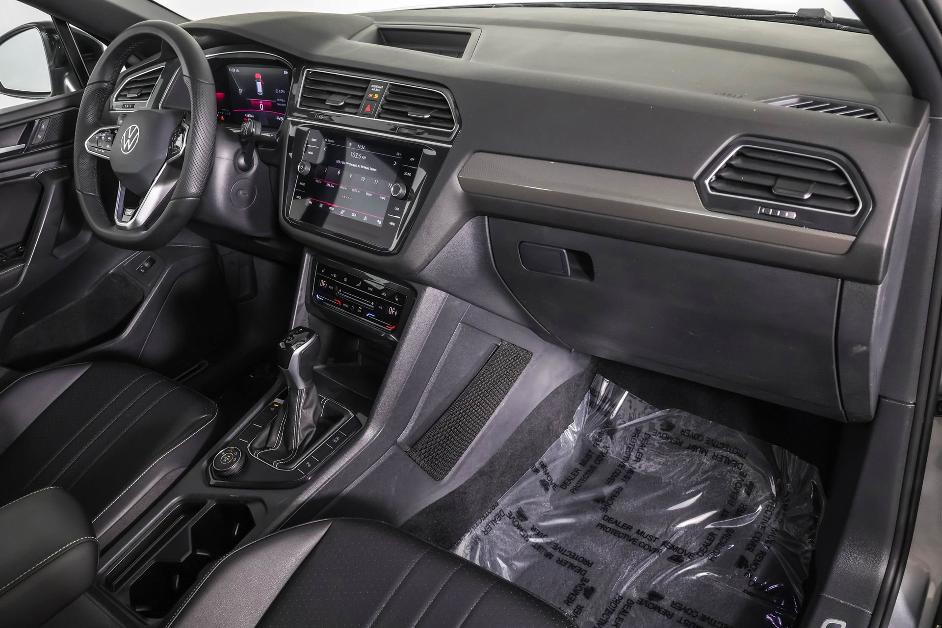 Used 2022 Volkswagen Tiguan SE R-Line image 42