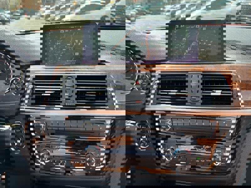 Used 2018 BMW 430i Convertible image 19