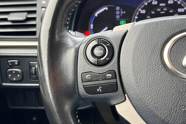 Used 2017 Lexus CT 200h FWD image 28