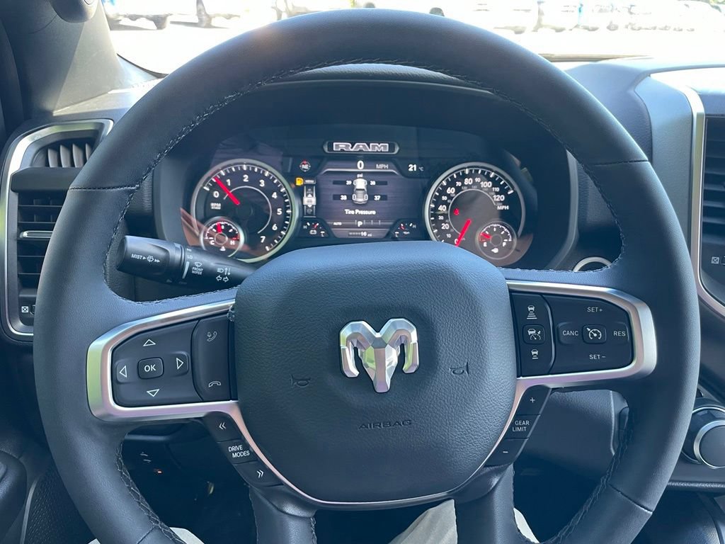 New 2027 RAM 1500 4x4 Crew Cab image 11
