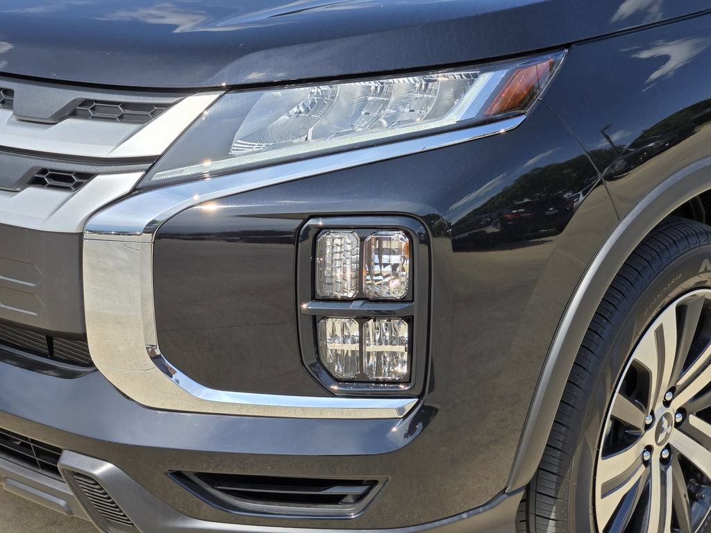 Used 2026 Mitsubishi Outlander Sport ES AWD/4WD image 6