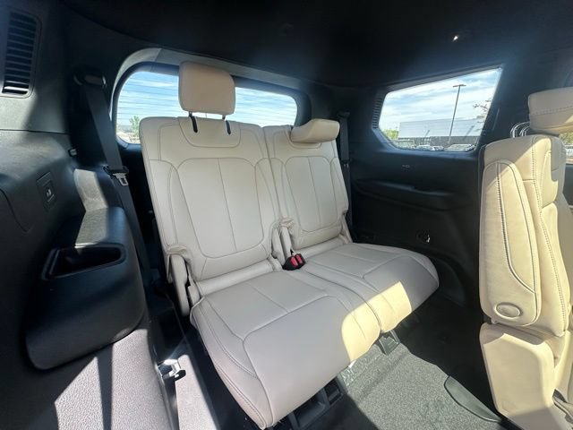 New 2026 Jeep Grand Cherokee L Limited AWD/4WD image 32