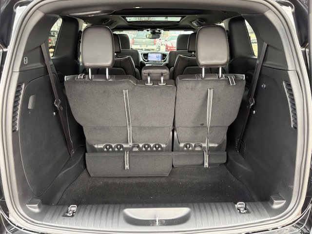 New 2026 Chrysler Pacifica Limited w/ S Appearance Package image 11