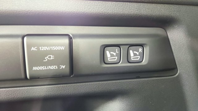 Used 2025 MAZDA CX-70 Plug-In Hybrid w/ Premium Pkg AWD/4WD image 40