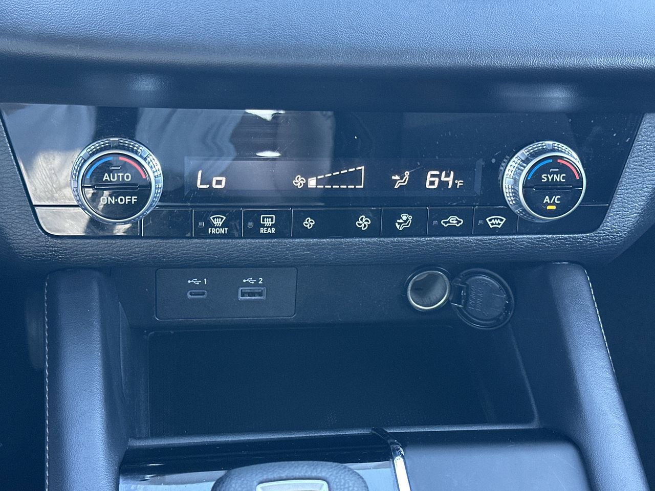 Used 2024 Mitsubishi Outlander ES image 6