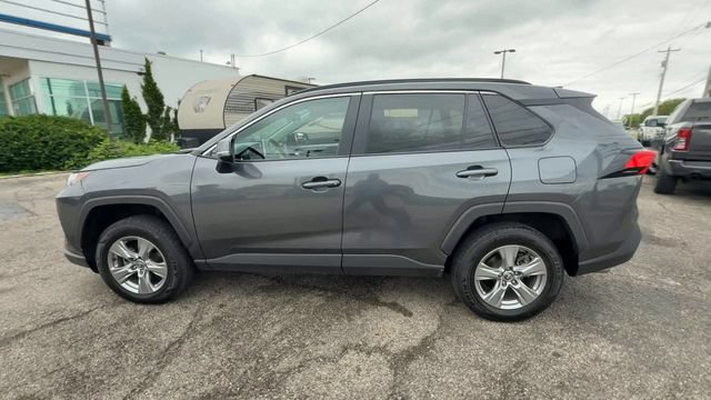 Used 2024 Toyota RAV4 XLE AWD/4WD image 5