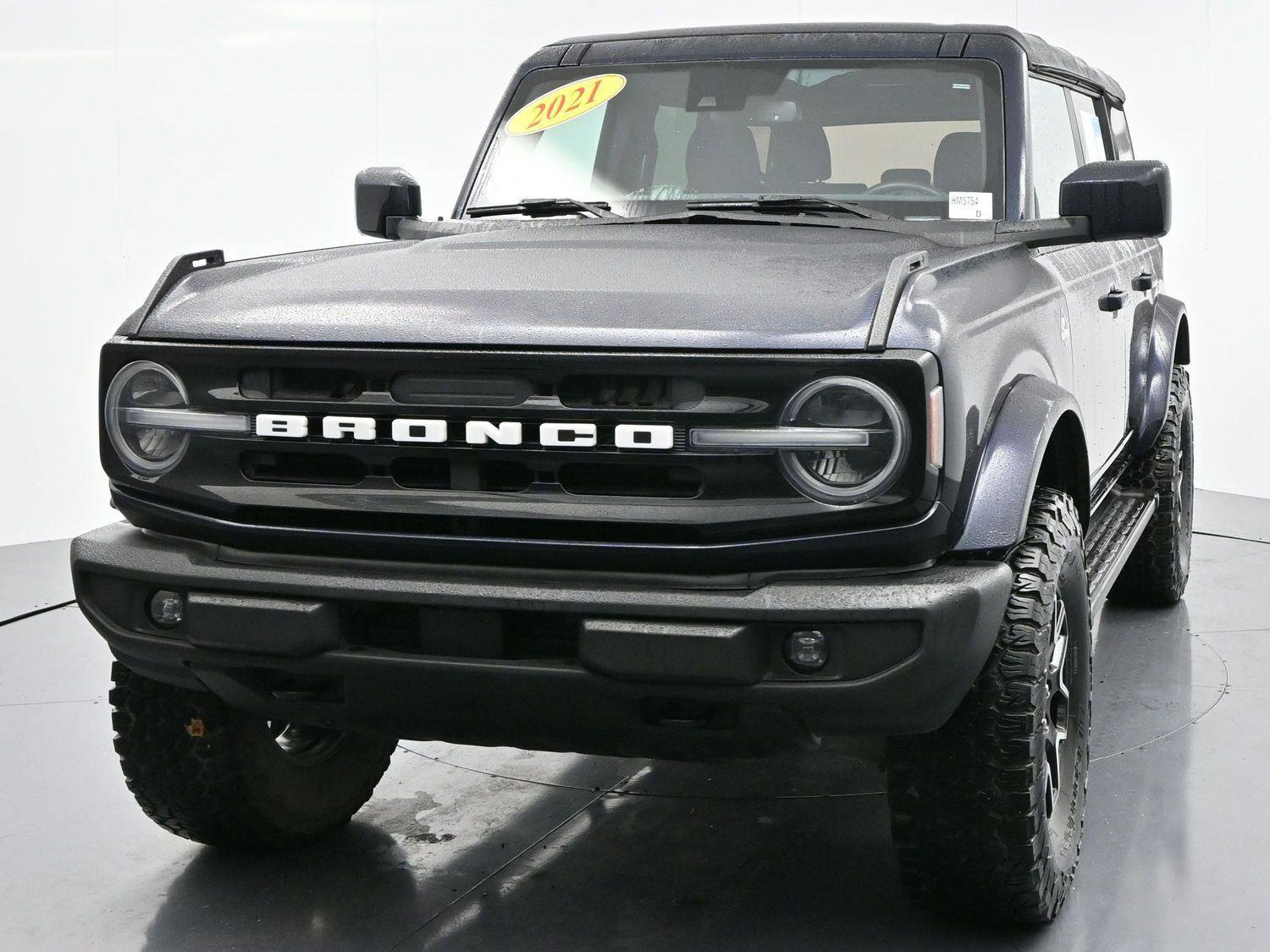 Used 2021 Ford Bronco Outer Banks image 3