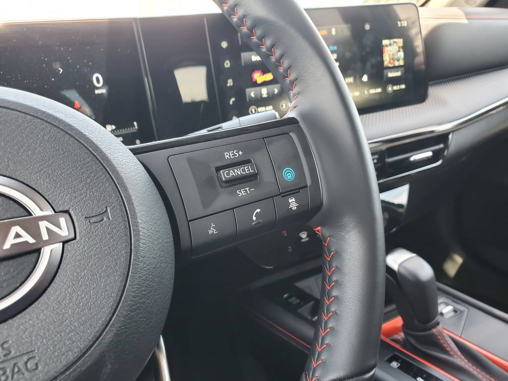 Used 2025 Nissan Kicks SR AWD/4WD image 22