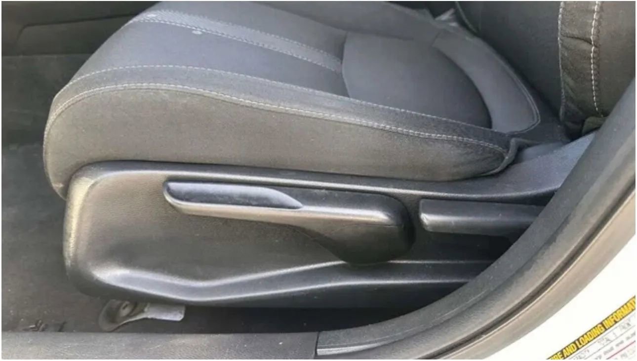 Used 2019 Honda Civic LX image 6