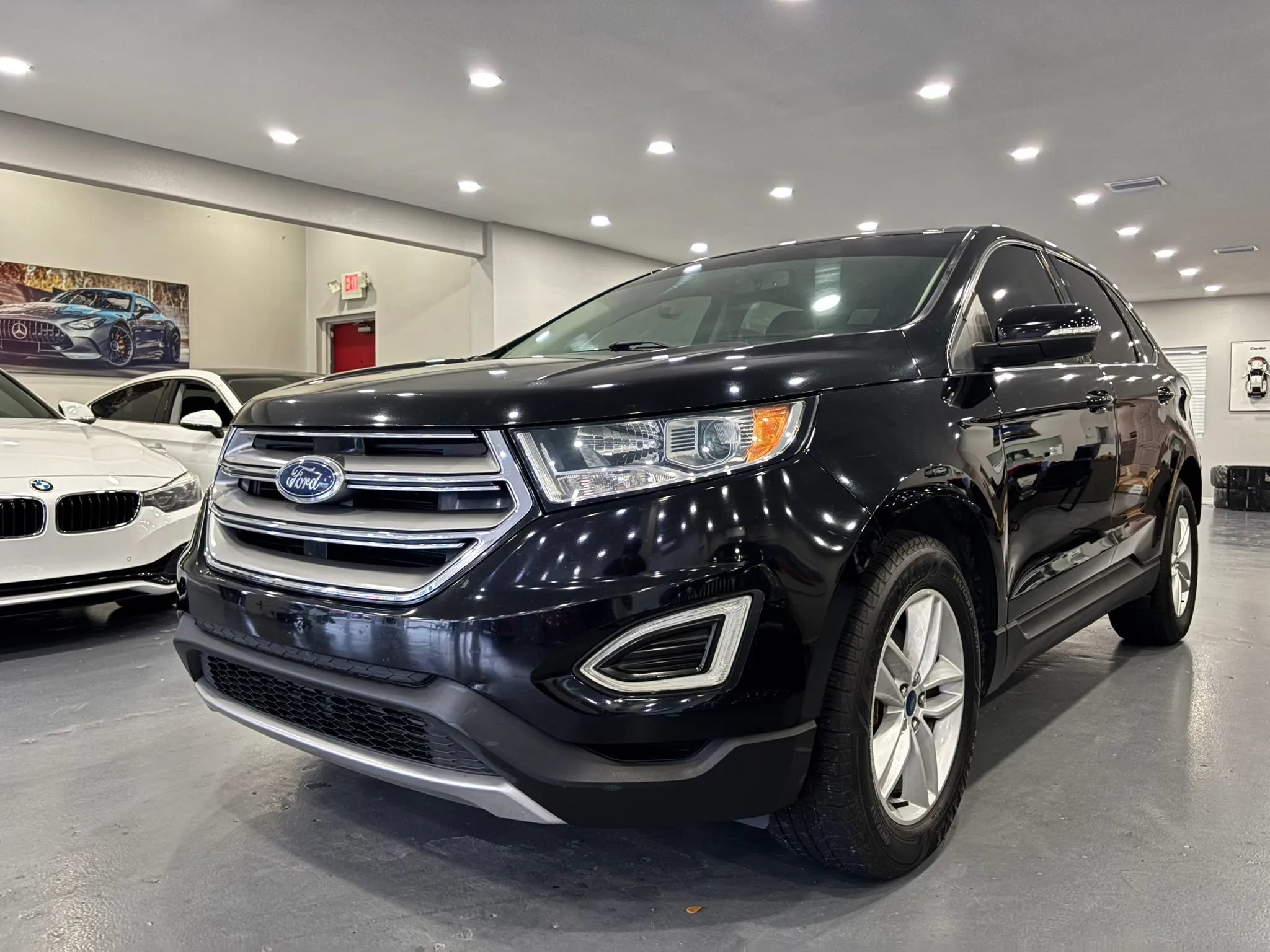 Used 2017 Ford Edge SEL w/ Equipment Group 201A FWD image 3