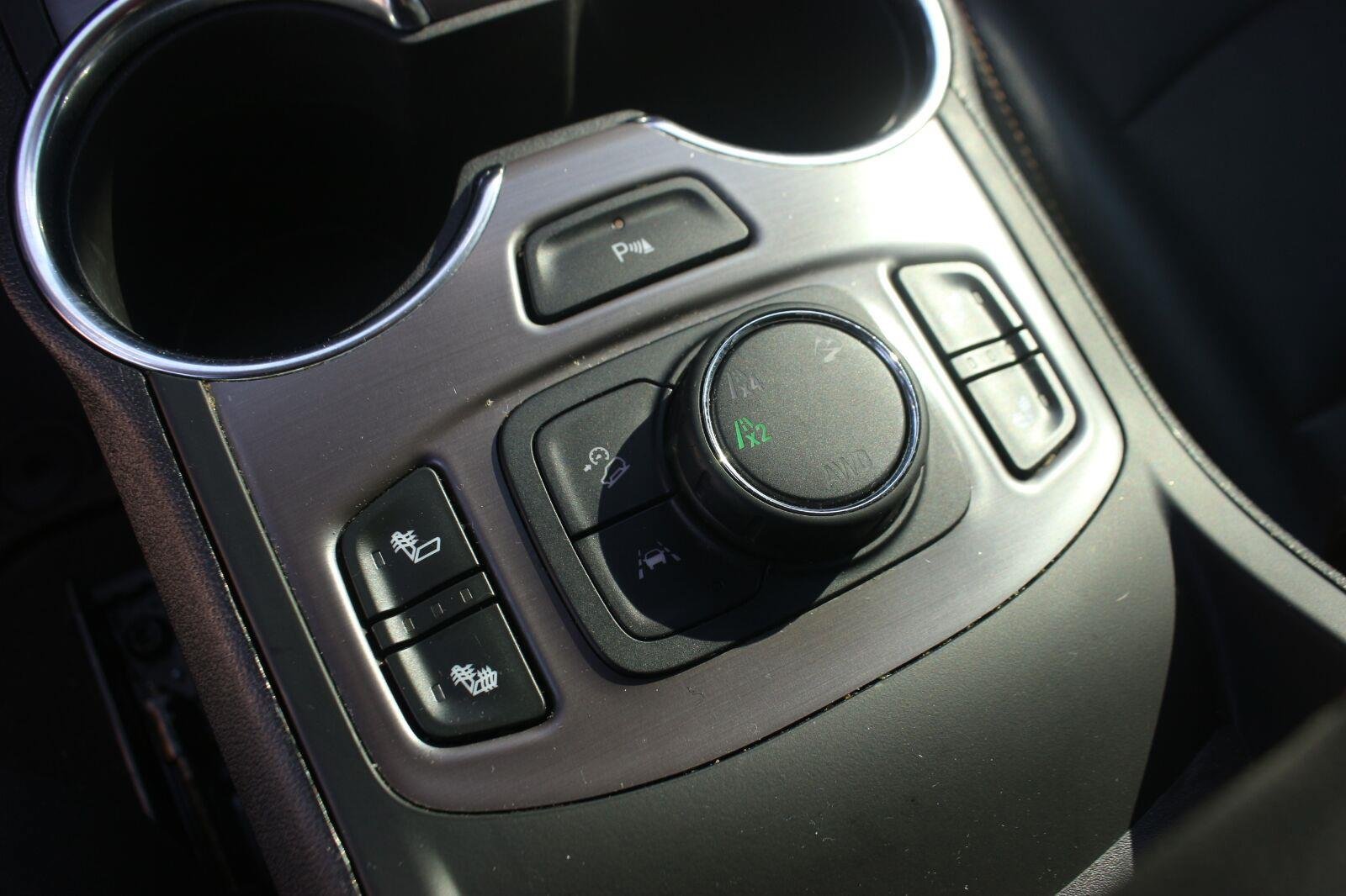 Used 2024 GMC Terrain AT4 w/ Infotainment Package II AWD/4WD image 25