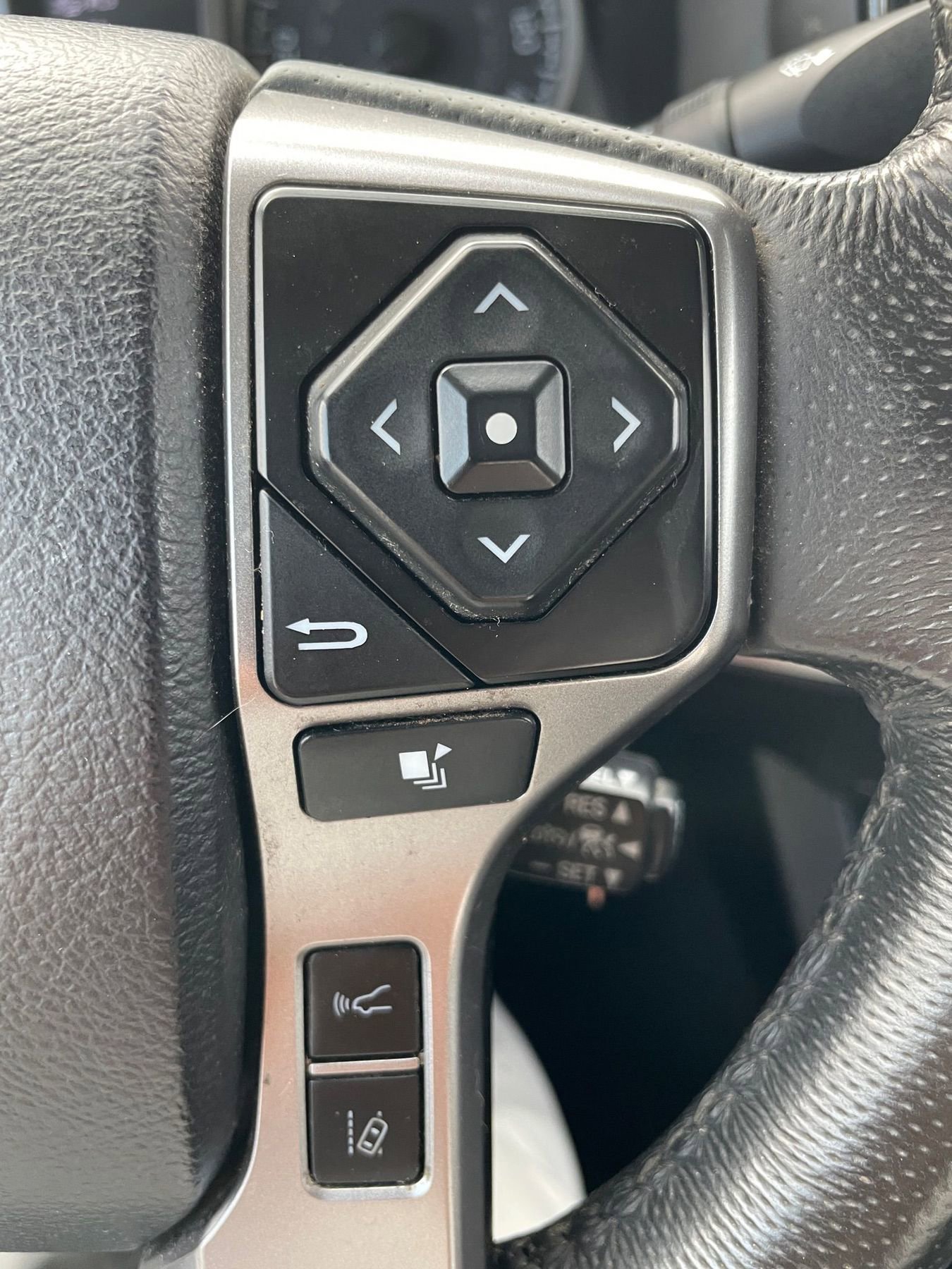 Used 2021 Toyota Tacoma SR5 image 26