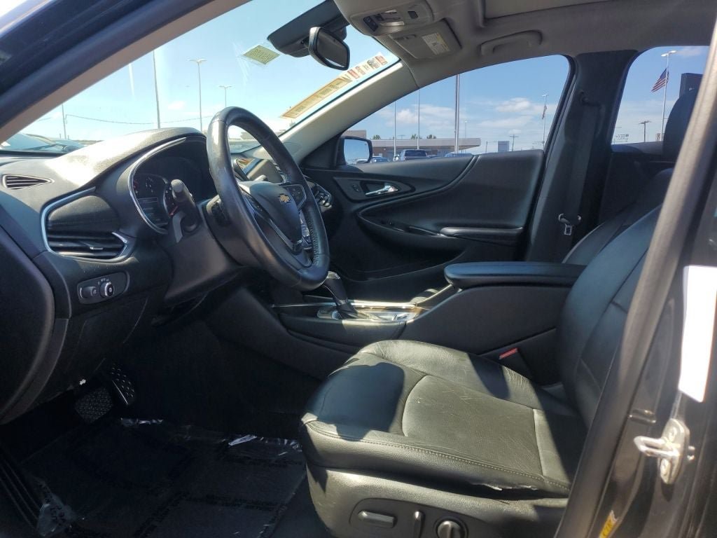 Used 2016 Chevrolet Malibu Premier w/ Driver Confidence Package FWD image 18