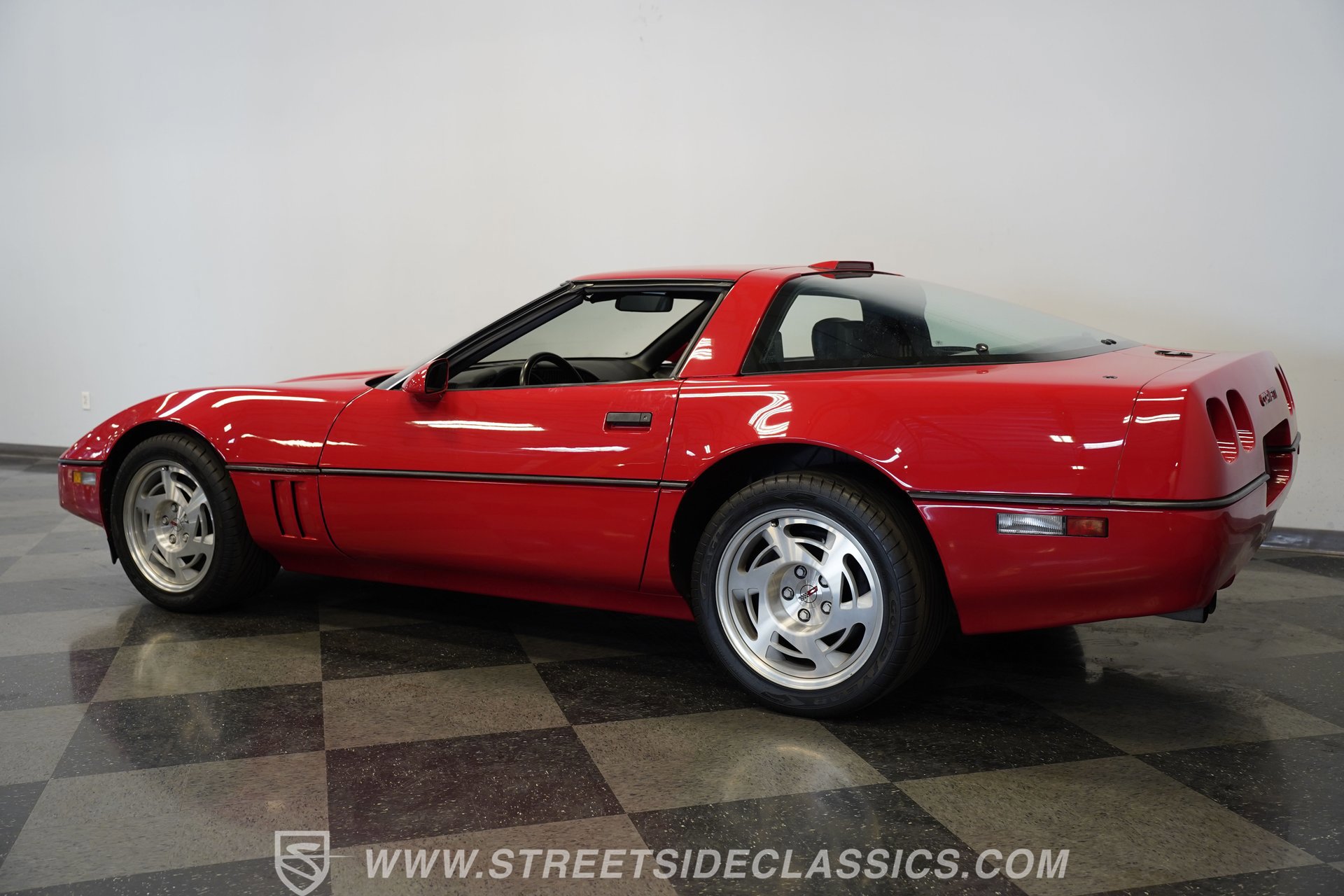 Used 1990 Chevrolet Corvette ZR-1 RWD image 9