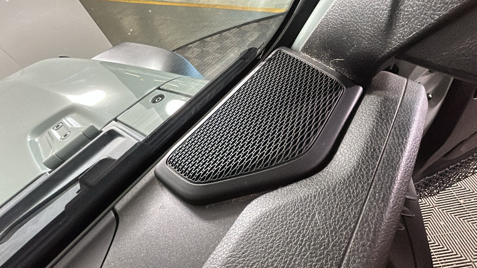 Used 2024 Jeep Wrangler Unlimited AWD/4WD image 36