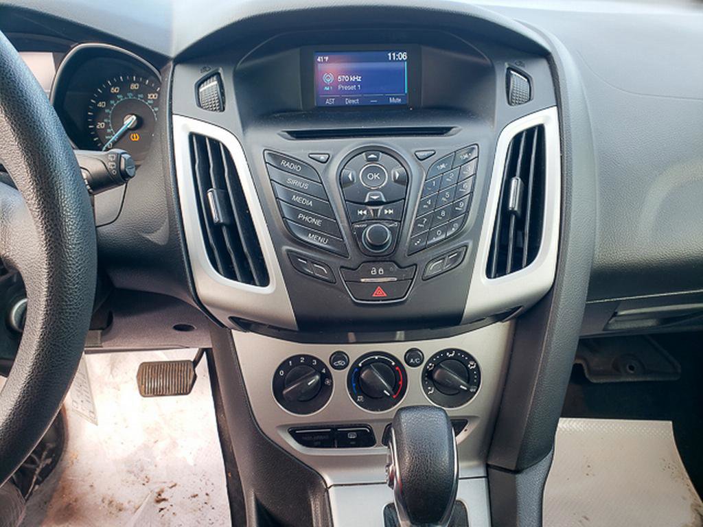 Used 2014 Ford Focus SE image 14