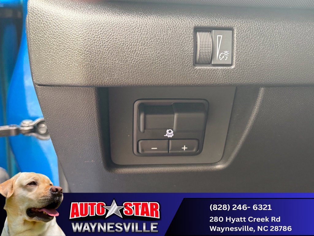 Used 2023 Chevrolet Colorado Z71 w/ Z71 Convenience Package 2 AWD/4WD image 21