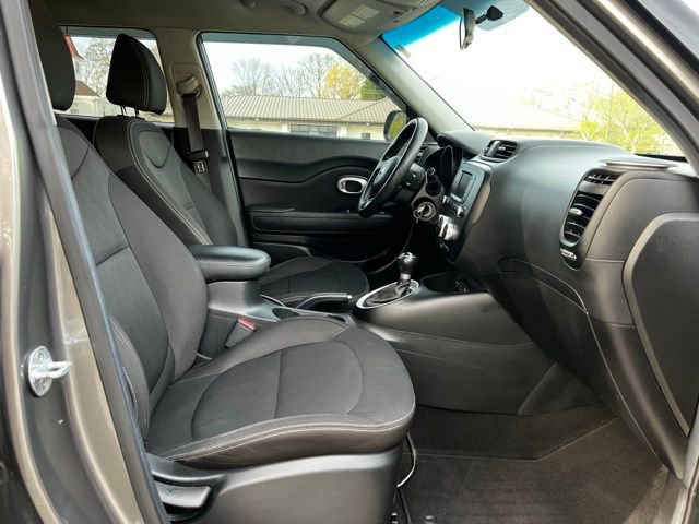 Used 2017 Kia Soul image 21