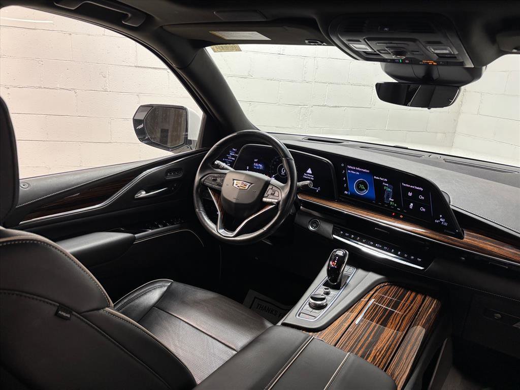 Used 2021 Cadillac Escalade Premium Luxury w/ Driver Assist Tech Package image 33