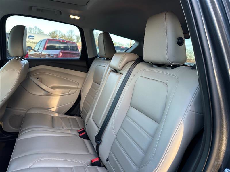 Used 2019 Ford Escape SEL image 26