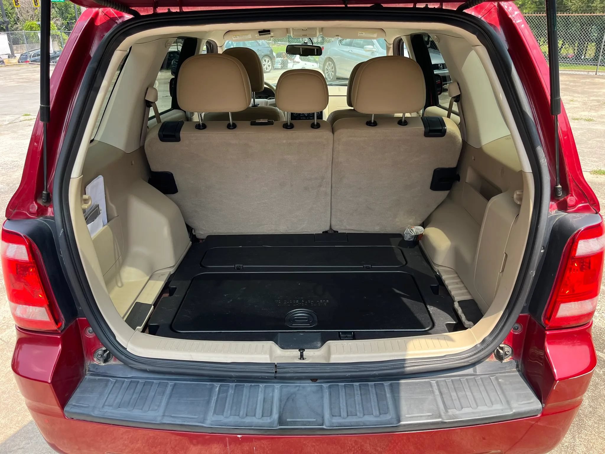 Used 2011 Ford Escape Limited FWD image 9