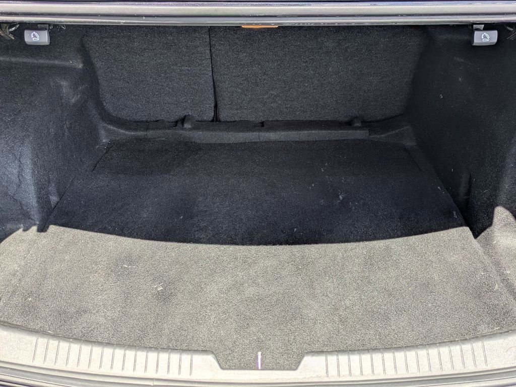 Used 2023 Chevrolet Malibu LT image 28