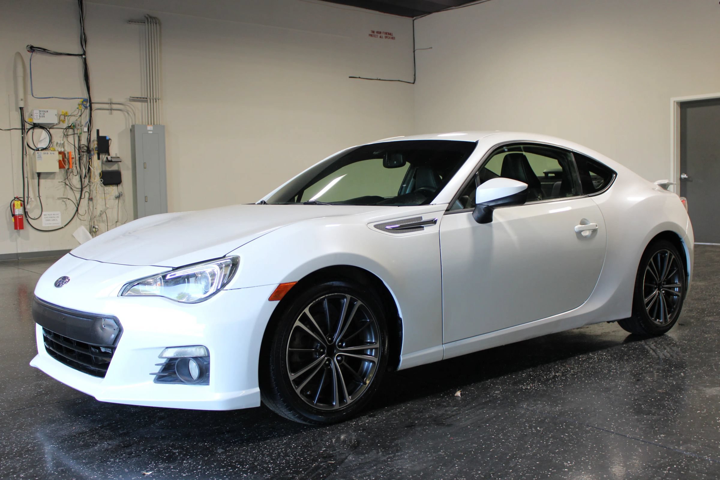 Used 2015 Subaru BRZ Limited w/ Popular Package #1B RWD image 6